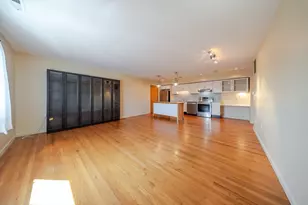 351 Pleasant St, Northampton, MA 01060 - Photo 11