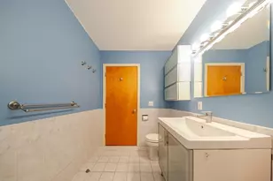 351 Pleasant St, Northampton, MA 01060 - Photo 23