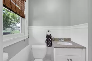 543 Amostown Rd, West Springfield, MA 01089 - Photo 27