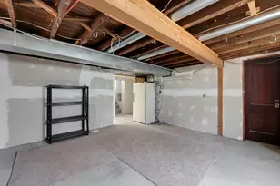 543 Amostown Rd, West Springfield, MA 01089 - Photo 29