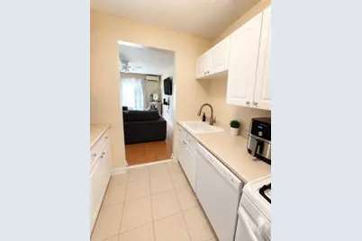 31 Symonds St #20, Salem, MA 01970 - Photo 3