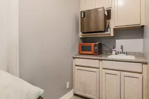 131 Elm St, Millbury, MA 01527 - Photo 25