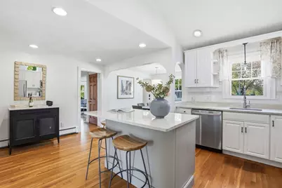 7 Paon Circle, Wakefield, MA 01880 - Photo 3