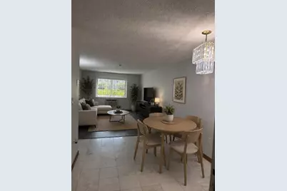 135 Grove St #112, Rockland, MA 02370 - Photo 5