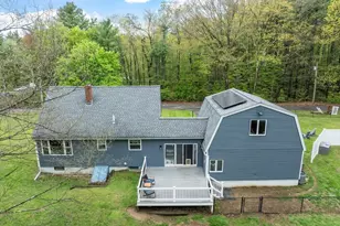 51 Bennett Rd, Fitchburg, MA 01420 - Photo 3