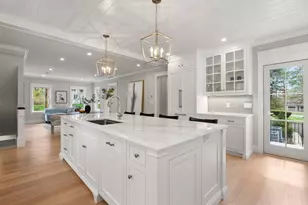 6 Revolutionary, Lexington, MA 02421 - Photo 5