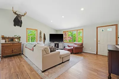 284 Howe St, East Brookfield, MA 01515 - Photo 15