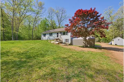 284 Howe St, East Brookfield, MA 01515 - Photo 5