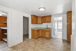25 High St, Agawam, MA 01001 - Photo 13