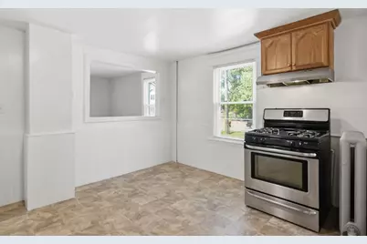 25 High Street, Agawam, MA 01001 - Photo 11