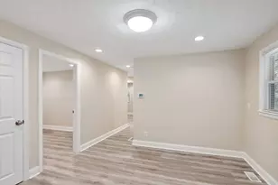 94 June St, Worcester, MA 01602 - Photo 21