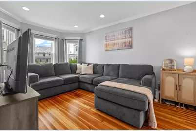 22 Buttonwood St #1, Boston, MA 02125 - Photo 5