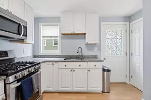 11 W Bowers St, Lowell, MA 01854 - Photo 7