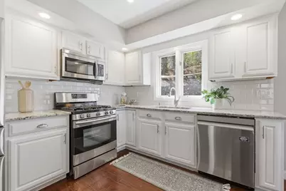 390 Andover St, Wilmington, MA 01887 - Photo 9