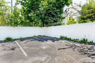 18 Kittredge St, Boston, MA 02131 - Photo 21