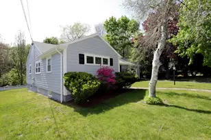 1295 Roseanne St, New Bedford, MA 02740 - Photo 3