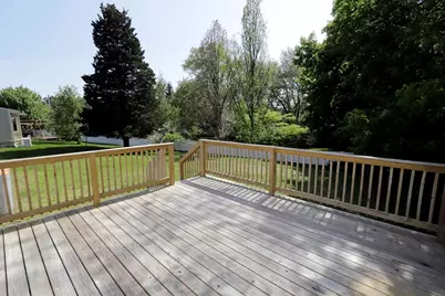 1295 Roseanne St, New Bedford, MA 02740 - Photo 9