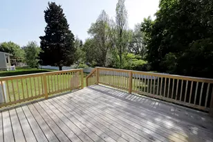 1295 Roseanne St, New Bedford, MA 02740 - Photo 9