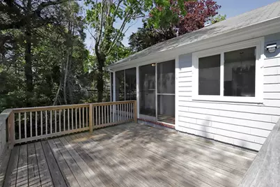 1295 Roseanne St, New Bedford, MA 02740 - Photo 7