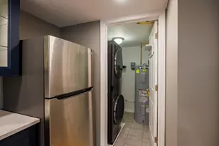 8 Freeman Ave, Webster, MA 01570 - Photo 9