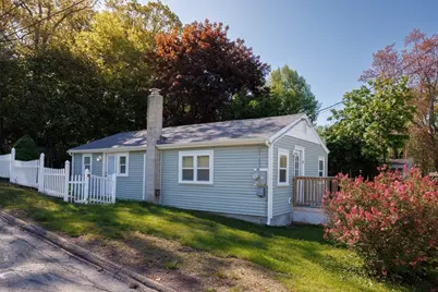 8 Freeman Ave, Webster, MA 01570 - Photo 3