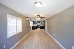 8 Freeman Ave, Webster, MA 01570 - Photo 5