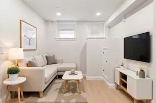 19 Bartlett Pl, Boston, MA 02113 - Photo 1