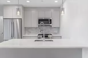 16 Boardman St, Boston, MA 02128 - Photo 5
