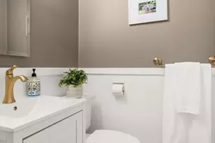 52 Beaufort Ave, Needham, MA 02492 - Photo 19