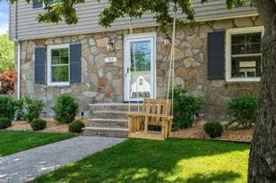 52 Beaufort Ave, Needham, MA 02492 - Photo 3