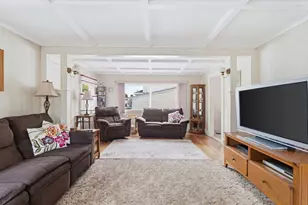 40 Glenwood Rd, Lynn, MA 01904 - Photo 5