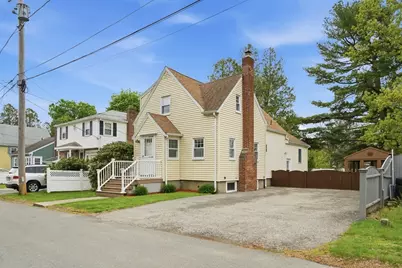 40 Glenwood Rd, Lynn, MA 01904 - Photo 1