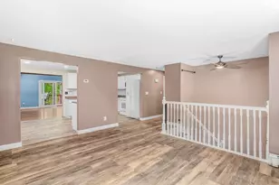 101 Augsburg Dr, Attleboro, MA 02703 - Photo 15