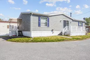 54 Kins Ct, Wareham, MA 02558 - Photo 3