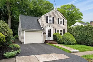 9 Roland St, Medford, MA 02155 - Photo 3
