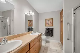 22 Town Village Dr, Salem, NH 03079 - Photo 19