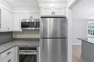 15 Pleasant St, Harwich, MA 02646 - Photo 7