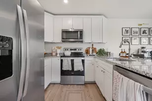10 Knights Wy, Swansea, MA 02777 - Photo 5