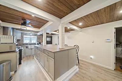 1830 Bay St, Fall River, MA 02724 - Photo 5