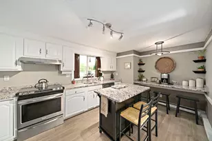 47 Candia St, Weymouth, MA 02189 - Photo 3