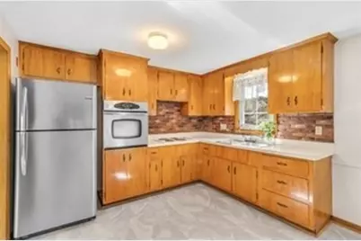 27 Westboro Rd, Marlborough, MA 01752 - Photo 5