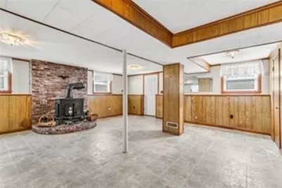 27 Westboro Rd, Marlborough, MA 01752 - Photo 17