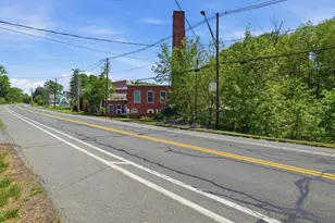 124 College St, South Hadley, MA 01075 - Photo 9