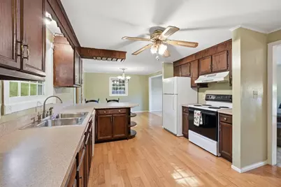 63 Miles Street, Millbury, MA 01527 - Photo 13