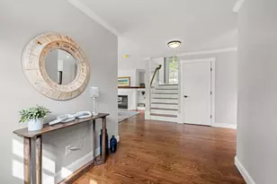 6 Monroe St, Amesbury, MA 01913 - Photo 5