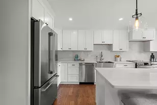 6 Monroe St, Amesbury, MA 01913 - Photo 13