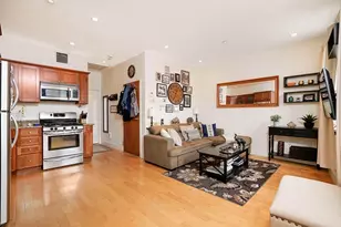 8 Garden Ct, Boston, MA 02113 - Photo 5