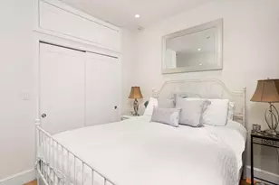 8 Garden Ct, Boston, MA 02113 - Photo 11