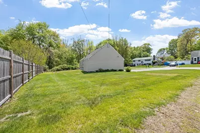142 Bald Eagle Rd, Weymouth, MA 02190 - Photo 3