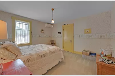119 Chestnut St, Southbridge, MA 01550 - Photo 15